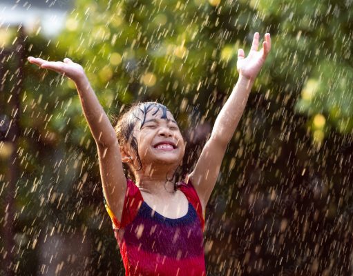 BARIŞ DOLU MASUMİYET